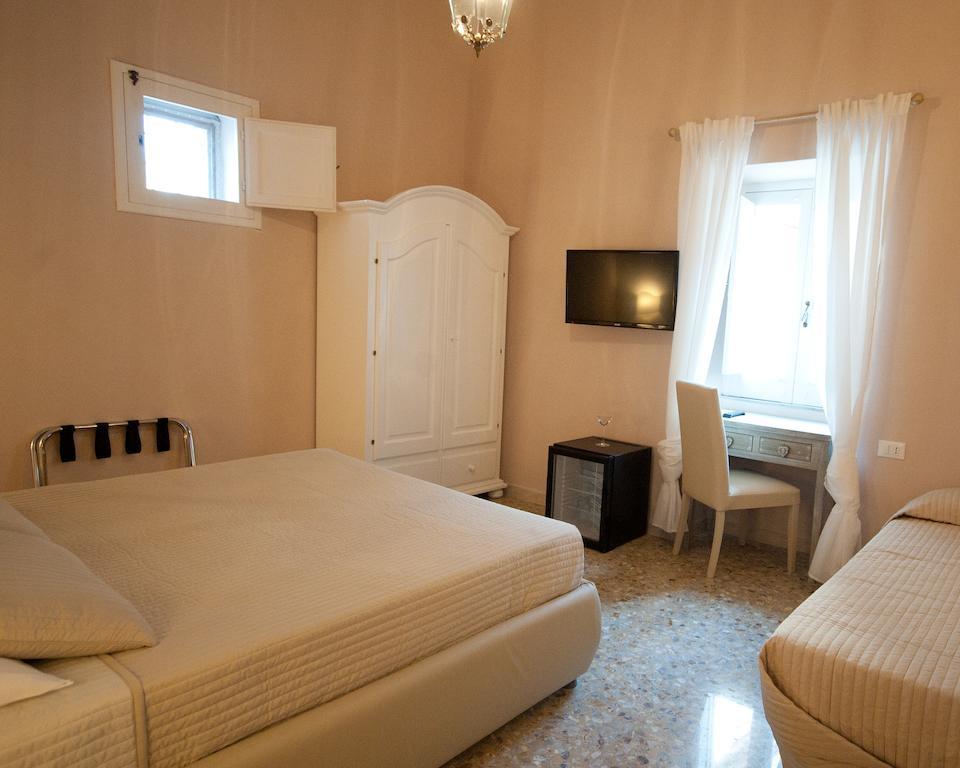 Suite Barocca Noto Szoba fotó